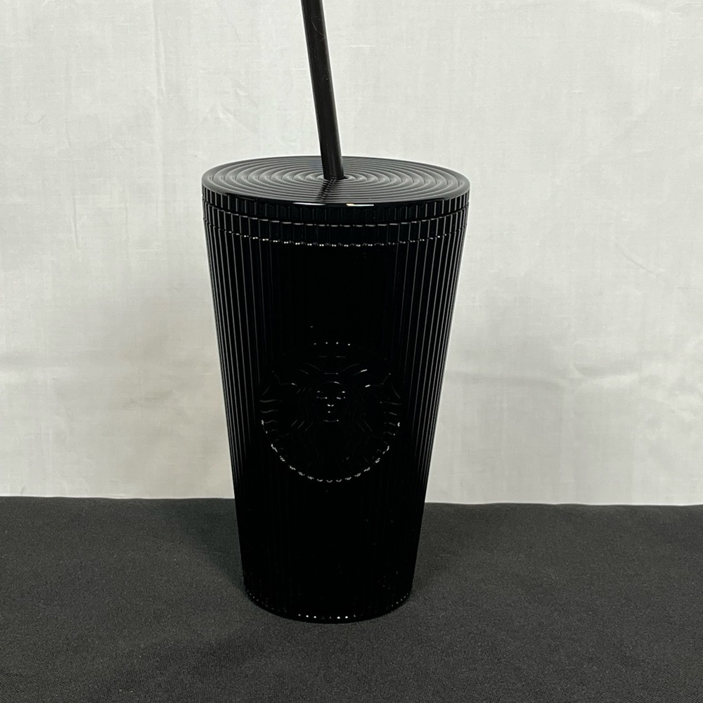 2024 Starbucks New Black Pleated Metallic Plastic Cup Tumbler Grande, 16 oz